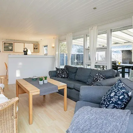 펜션 Three-bedroom Holiday In 10 블록쿠스